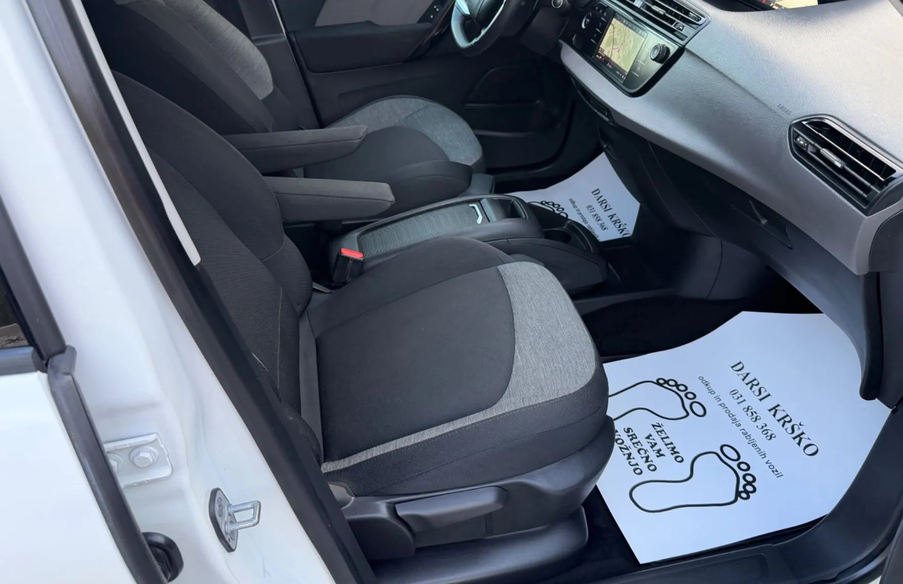 Zunanja slika - Citroën C4 Grand SpaceTourer - 2.0 HDi 163PS EAT8 SLO 1.LASTNIK BI-XENON PR - 13