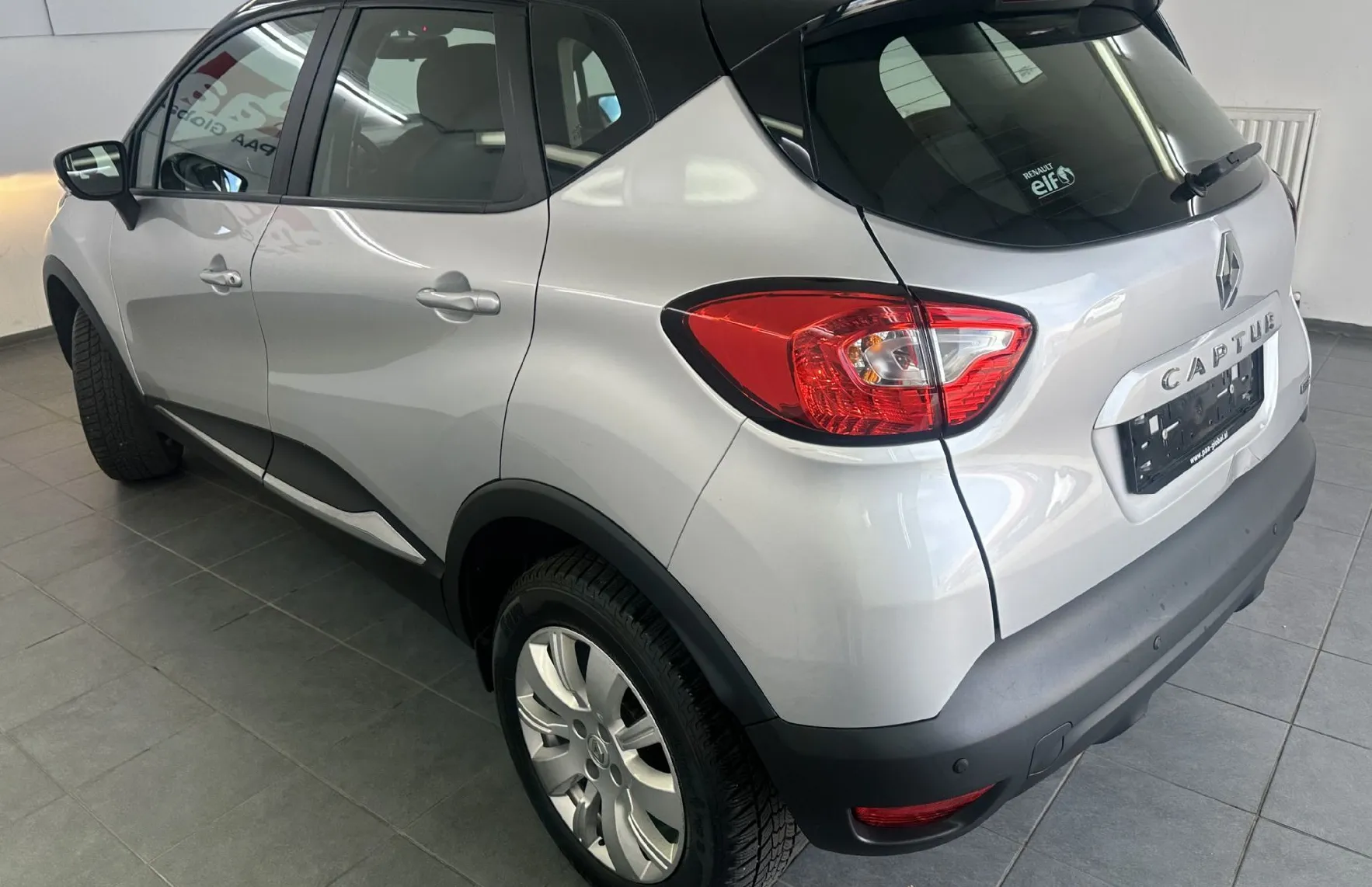 Zunanja slika - Renault Captur - dCi 90 Energy Expression.DIZEL.66 KW.125.000 KM - 13