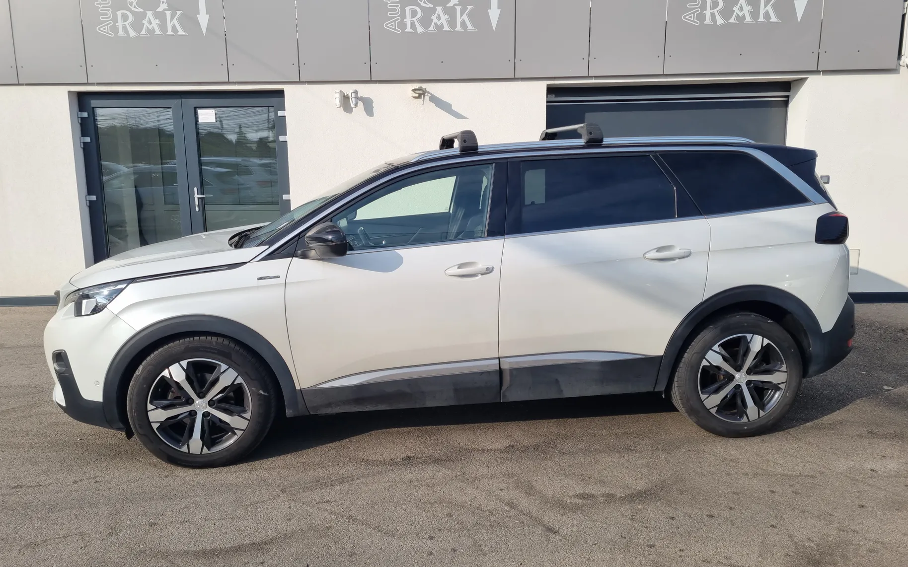 Zunanja slika - Peugeot 5008 - 2.0 HDI  GT Line Avt. 1.LASTNIK,SERVISNA - 1