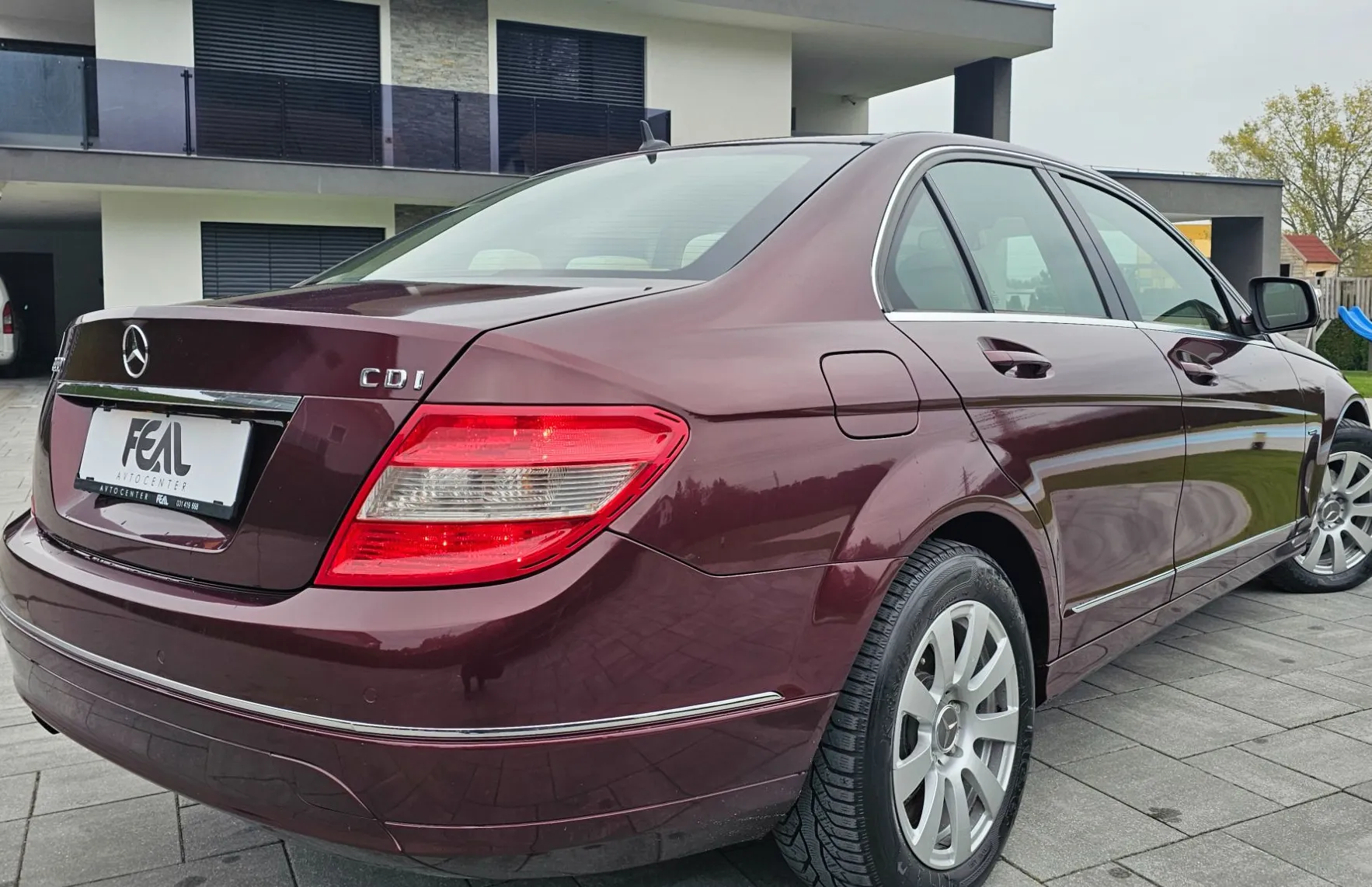 Zunanja slika - Mercedes-Benz C-Razred - C 200 CDI-AVT-2 LASTNIK-ODLIČEN-ELEGANCE-LIMUZIN.. - 4