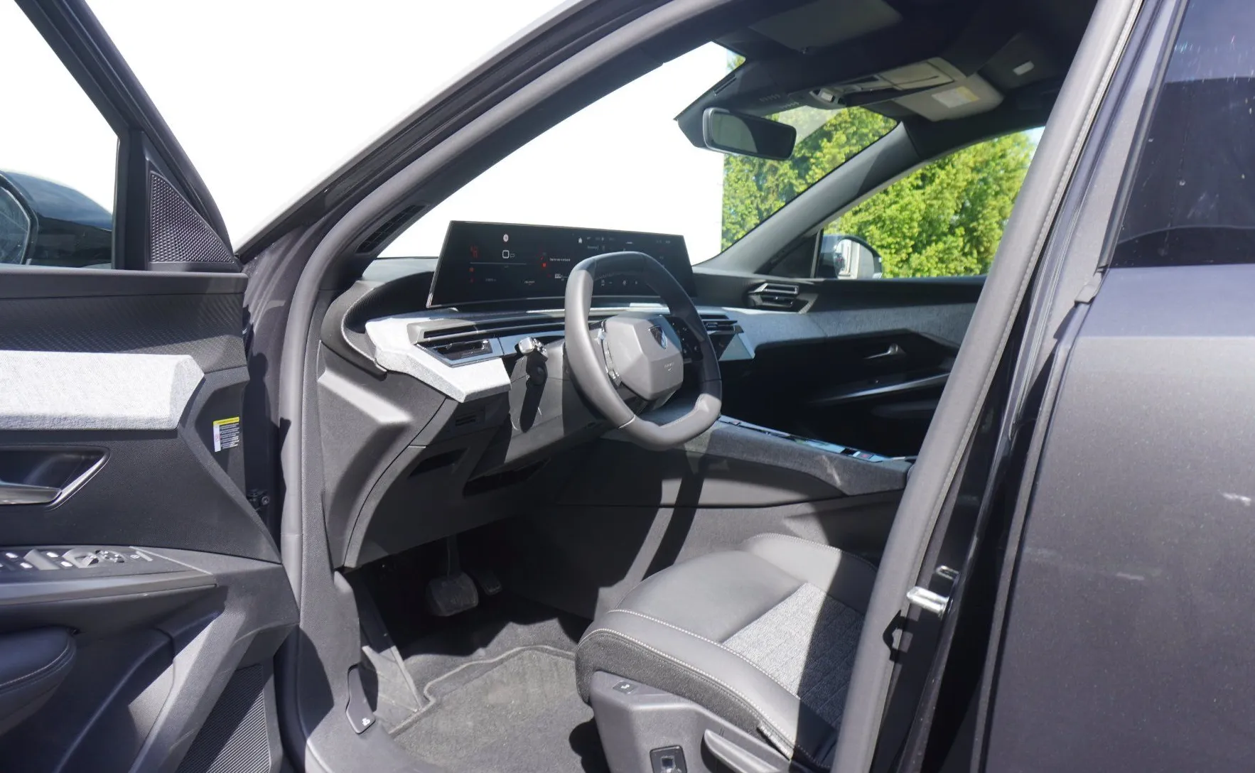 Zunanja slika - Peugeot 3008 - 1.2 MHEV  136  145 Allure Avt. - 6