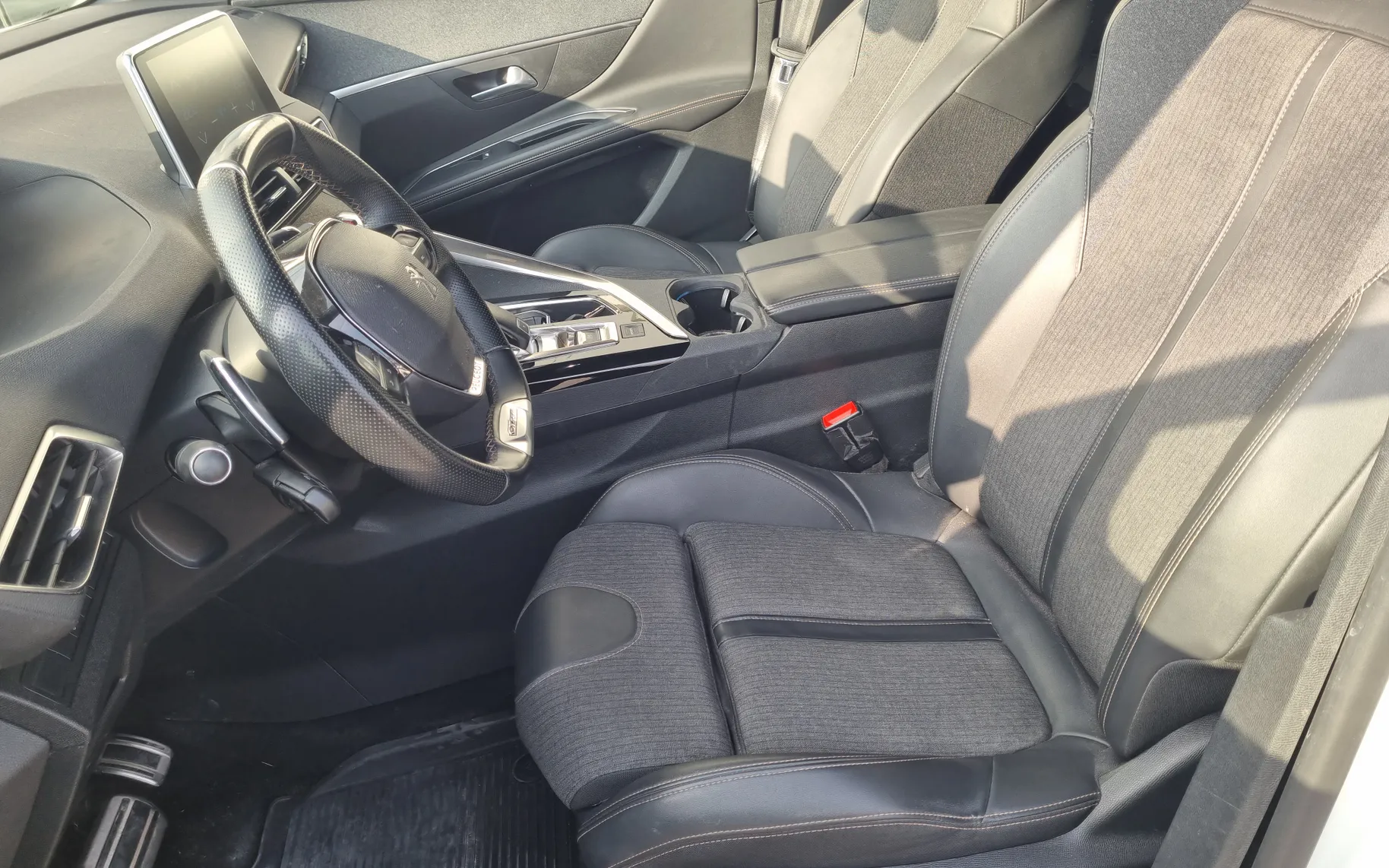 Zunanja slika - Peugeot 5008 - 2.0 HDI  GT Line Avt. 1.LASTNIK,SERVISNA - 7