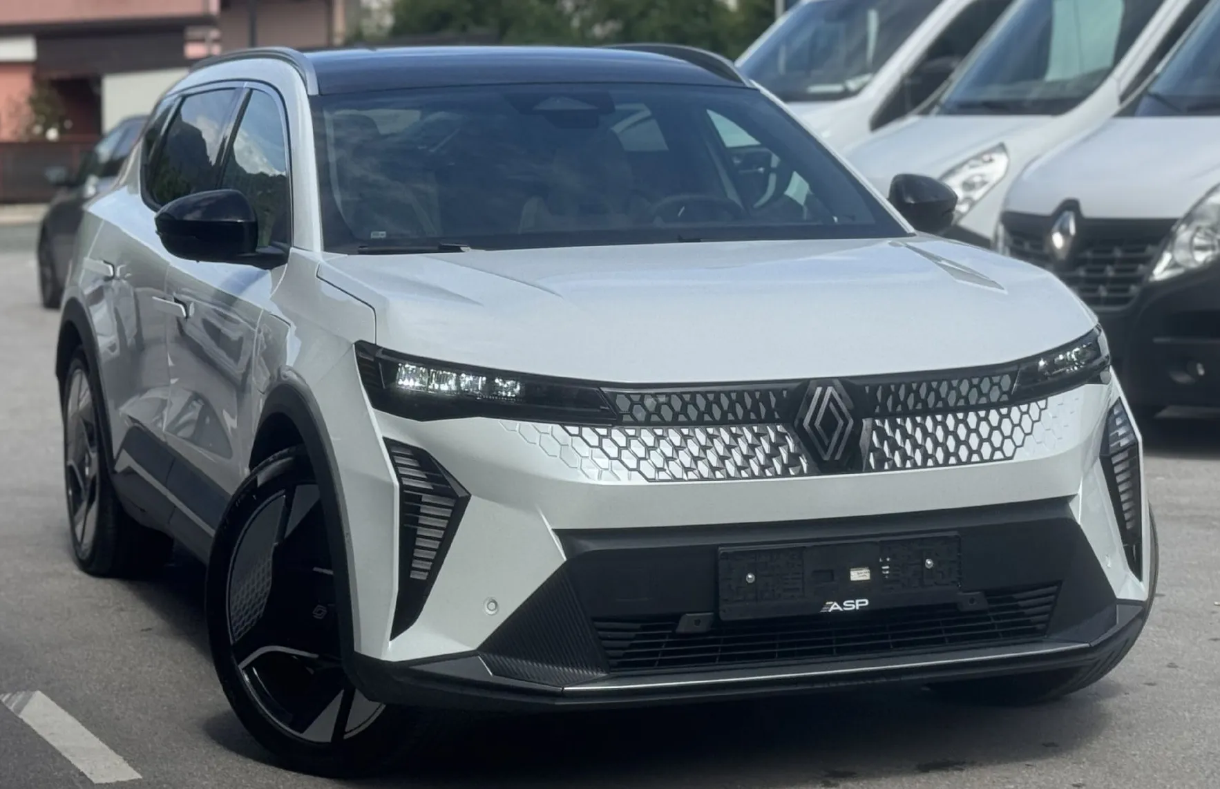 Zunanja slika - Renault Scénic - Scenic iconic E-Tech E 220 Long range - 2