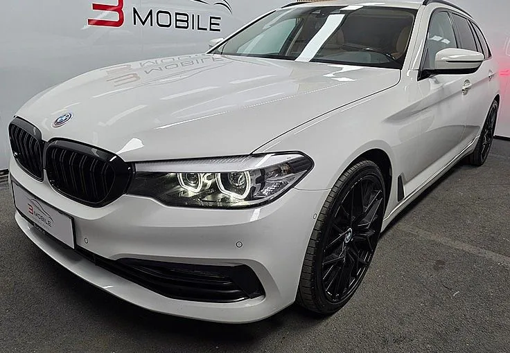 Zunanja slika - BMW Serija 5 - Touring: 520d xDrive Avt. SportLine ACC-20COL-USNJE - 1