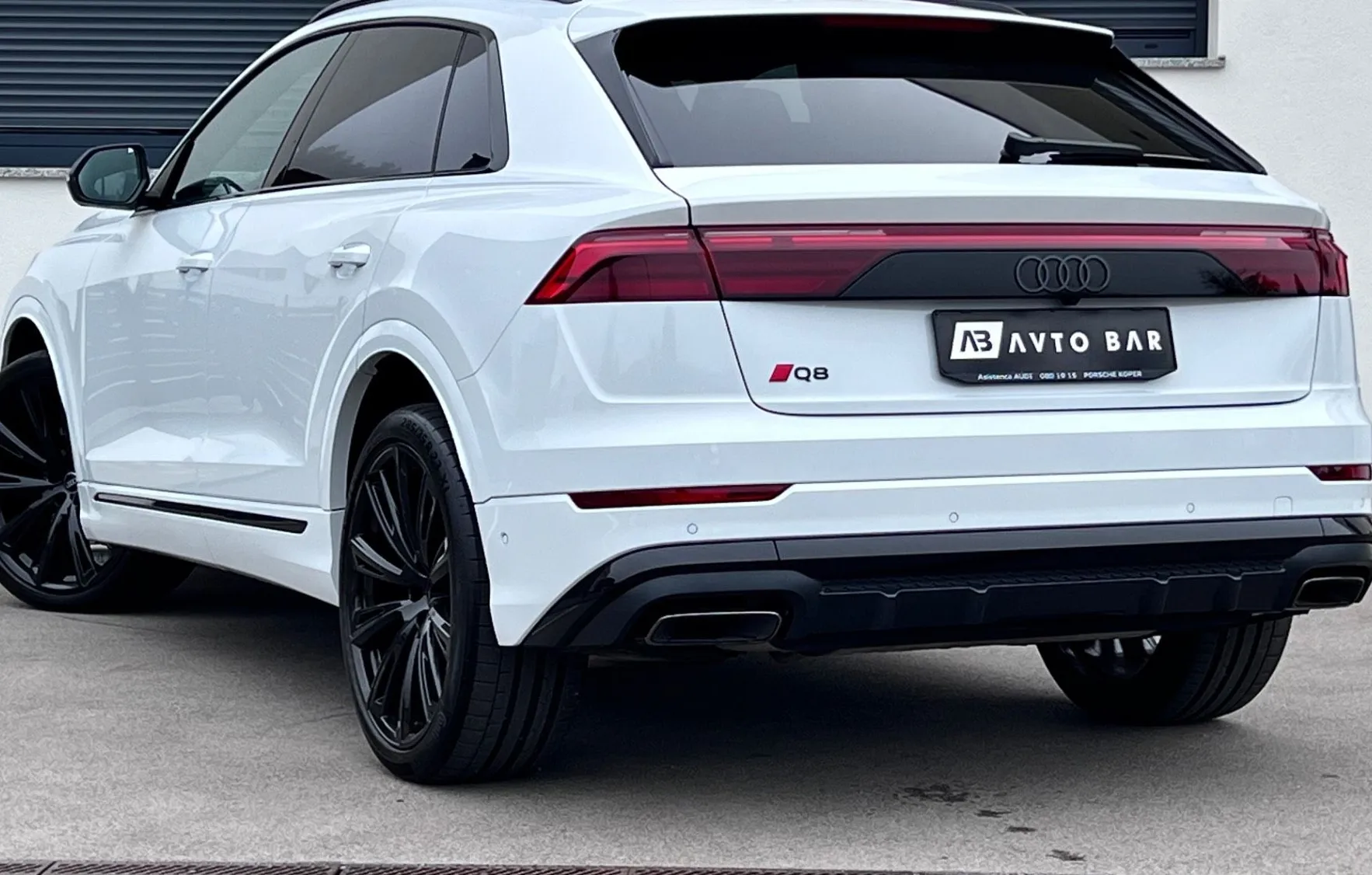 Zunanja slika - Audi Q8 - 50 TDI+1.LAST+SLO+Q+S-LINE+210kW+MATRIX+PANORAMA - 6