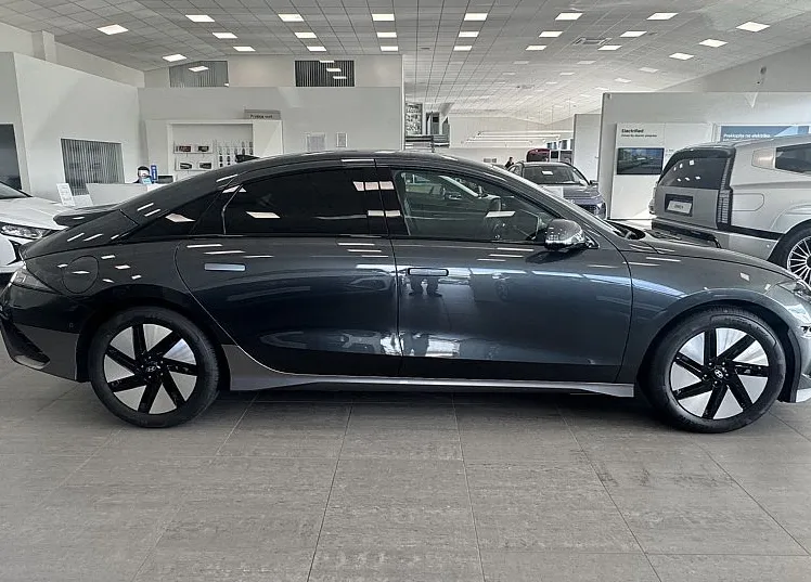 Zunanja slika - Hyundai Ioniq 6 - 168 kW IMPRESSION   77.4 kWh RWD - 4