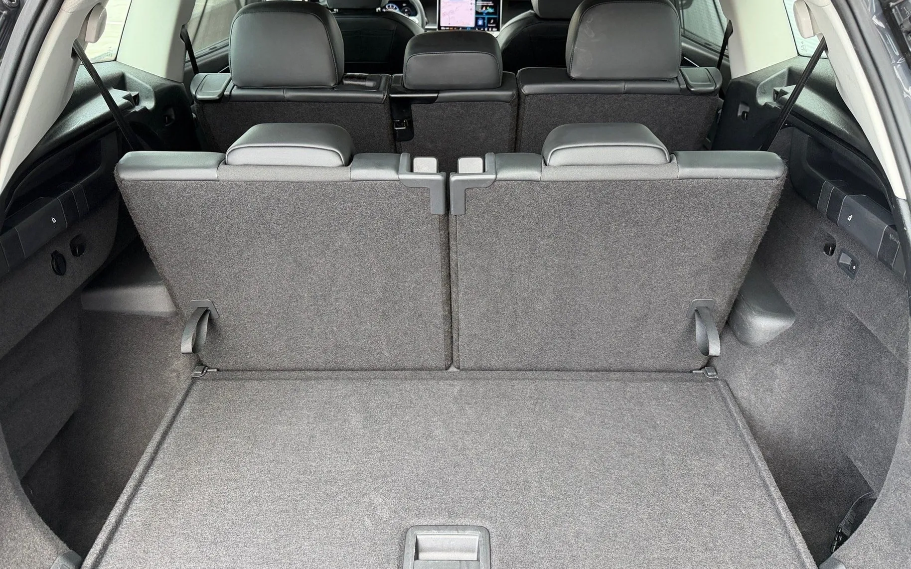 Notranja slika - Volkswagen Tayron - 1.5 eTSI BMT Life DSG 7sedežev-Vl.kljuka-Mrtvi kot - 12