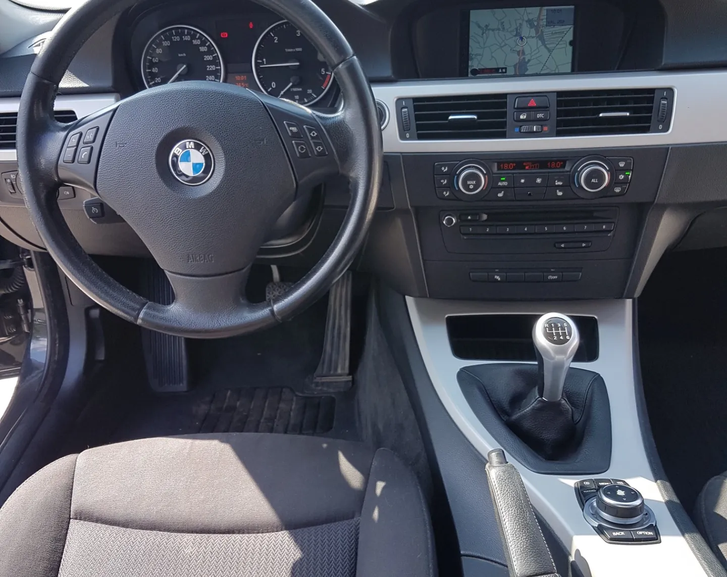 Zunanja slika - BMW M3 Touring - Serija 3 318d Touring - 10