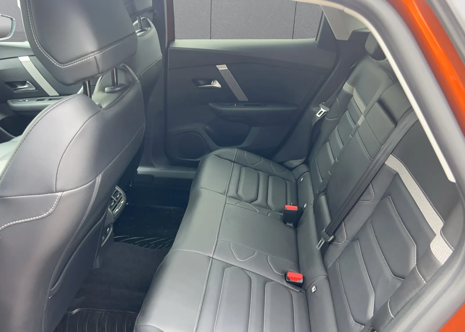 Zunanja slika - Citroën C4 - 1,5 BlueHDi 130 Feel Avt. - 7