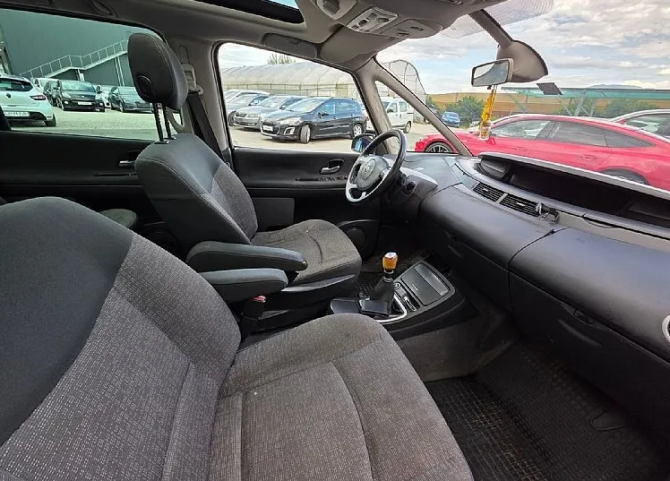 Zunanja slika - Renault Espace - 2.0 dCi 7 SEDEŽEV-PANORAMA-ALU PLATIŠČA - 11