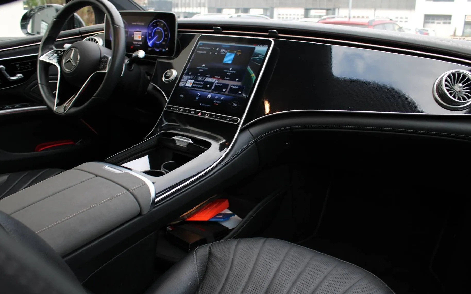 Zunanja slika - Mercedes-Benz EQS - 350 PANO BURMESTER ACC MRTVI KOT AMBILIGHT - 7