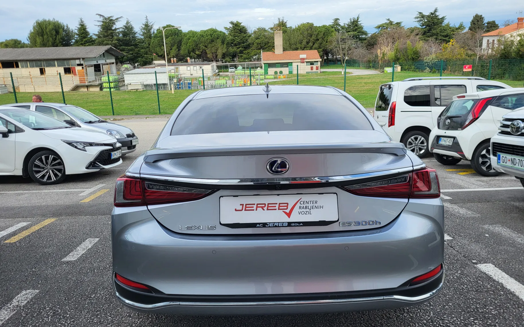 Zunanja slika - Lexus ES - 300h 2.5 Executive - 5