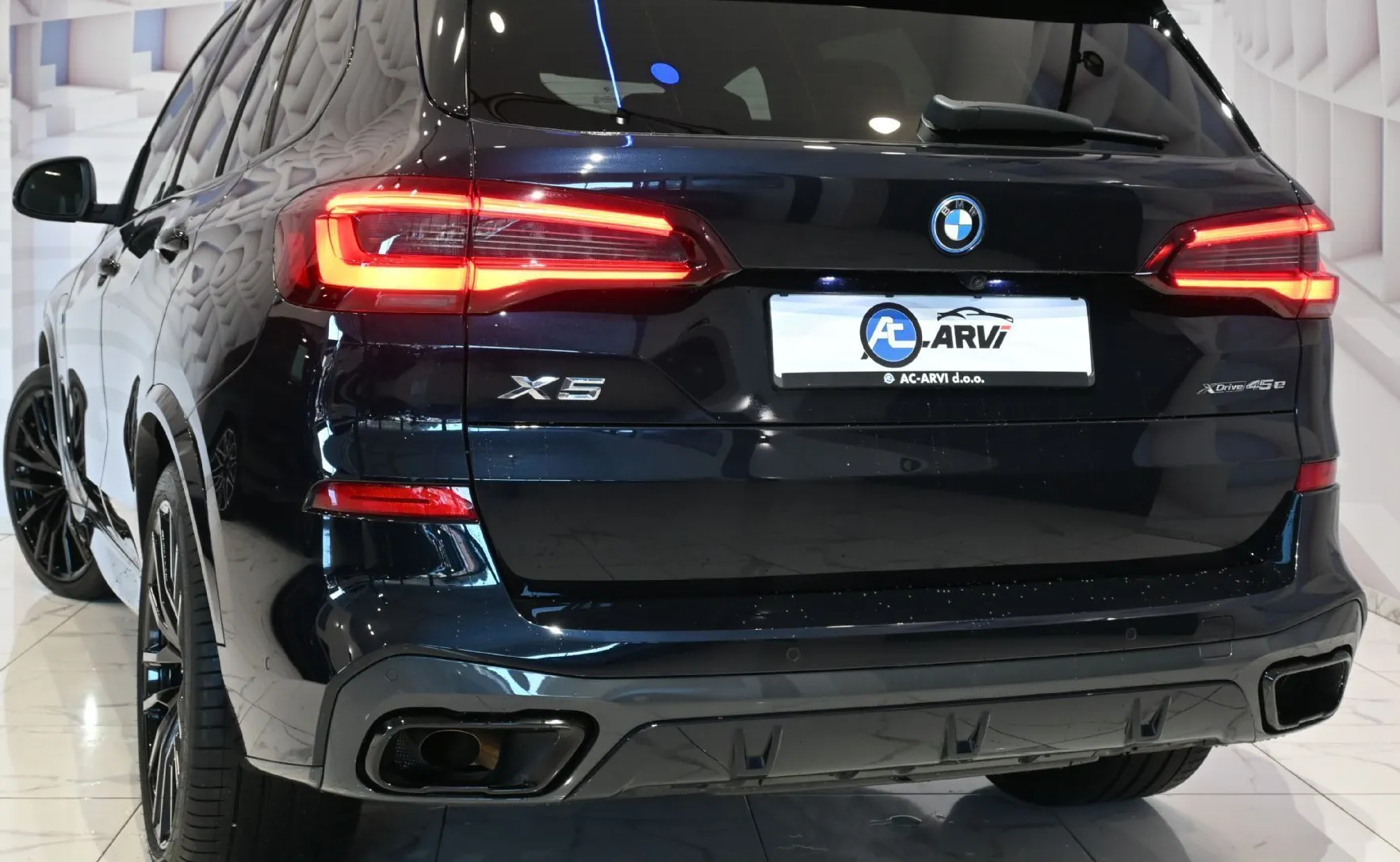 Zunanja slika - BMW X5 - serija : xDrive45e Avt..-M.SPORT-ZRAČNO-RADAR-KAM-HIFI-IN - 6