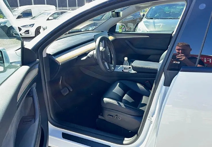 Zunanja slika - Tesla Model Y - Rear-Wheel Drive - 8