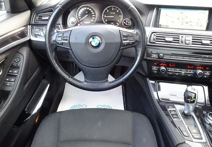 Zunanja slika - BMW Serija 5 - Touring: 520d AUT. PANORAMA KLJUKA - FINANCIRANJE - LEAN - 7