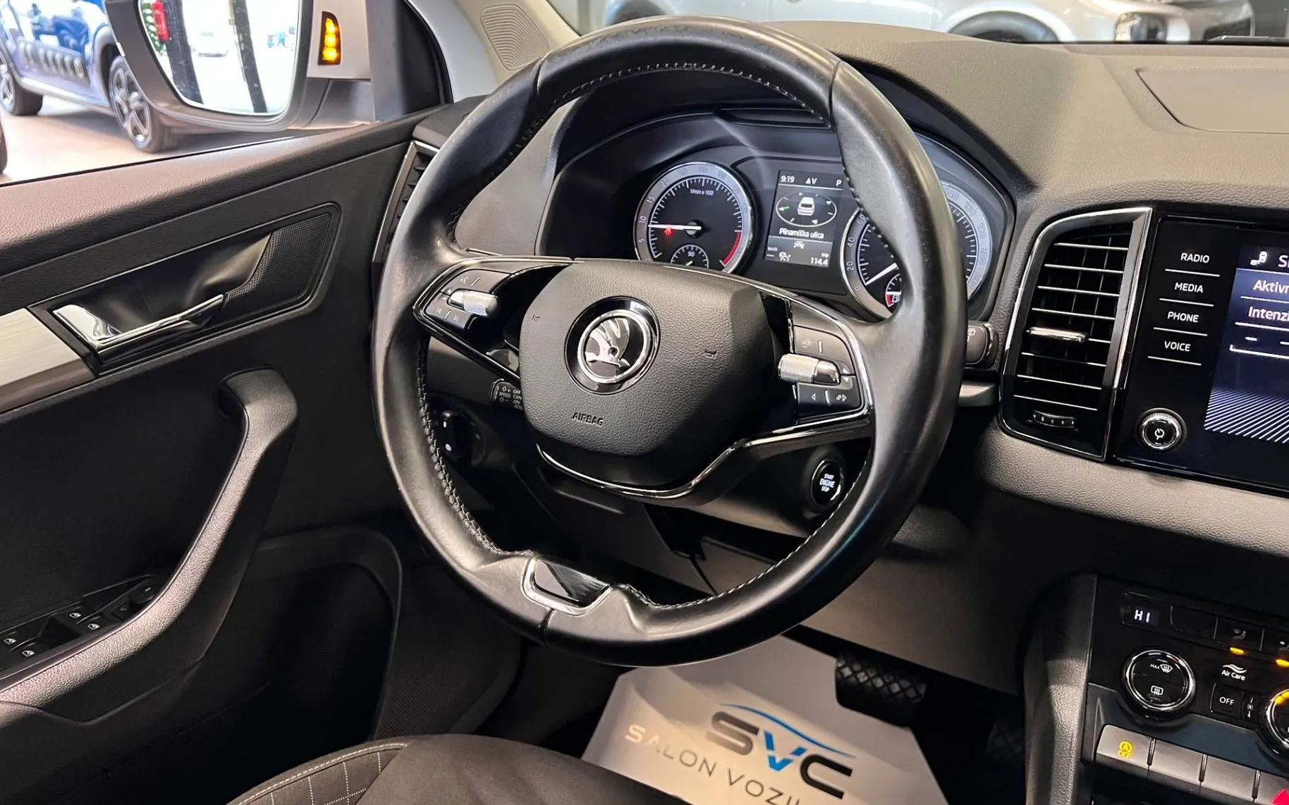 Zunanja slika - Škoda Karoq - 2.0 TDI-DSG-FRONT-ASSIST-ACC-KAM-KEYLESS-NAVI-PDC. - 13