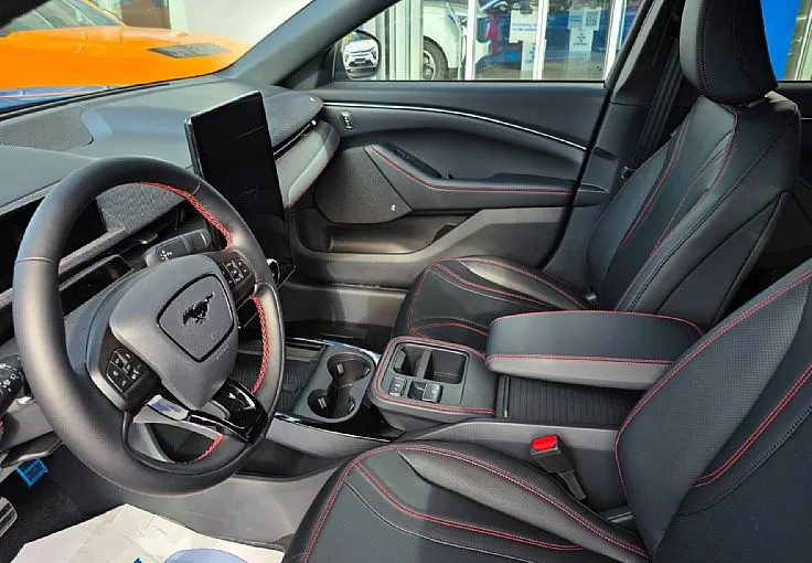Zunanja slika - Ford Mustang Mach-e - Mustang 4x4 Mach-E  88 kWh  Premium podaljšan dose - 7