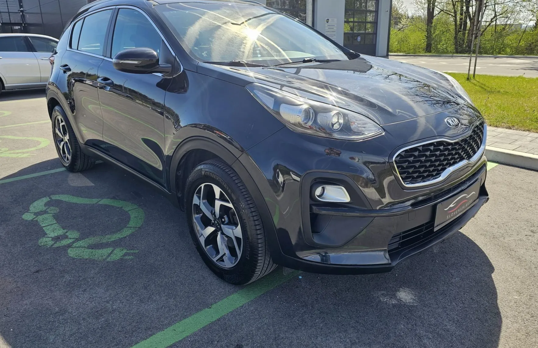 Zunanja slika - KIA Sportage - 1.6 CRDi 136 LX Edition DCT|NAVI|led|kamera|Assist - 3