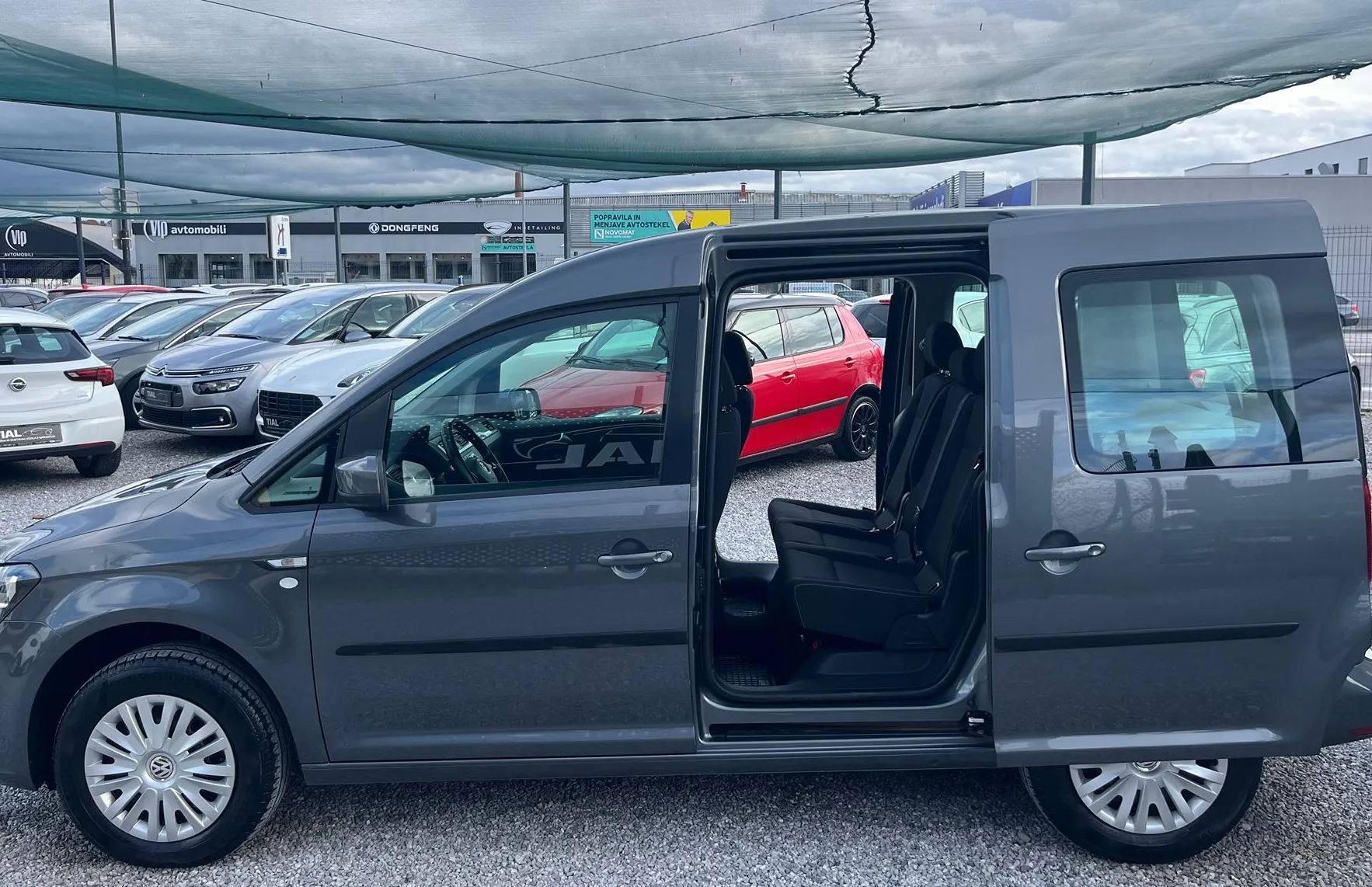 Zunanja slika - VW Caddy - 2.0 TDI 2X DRSNA-PDC-TEMPO.-SLO-OPRAVLJEN SERVIS - 13