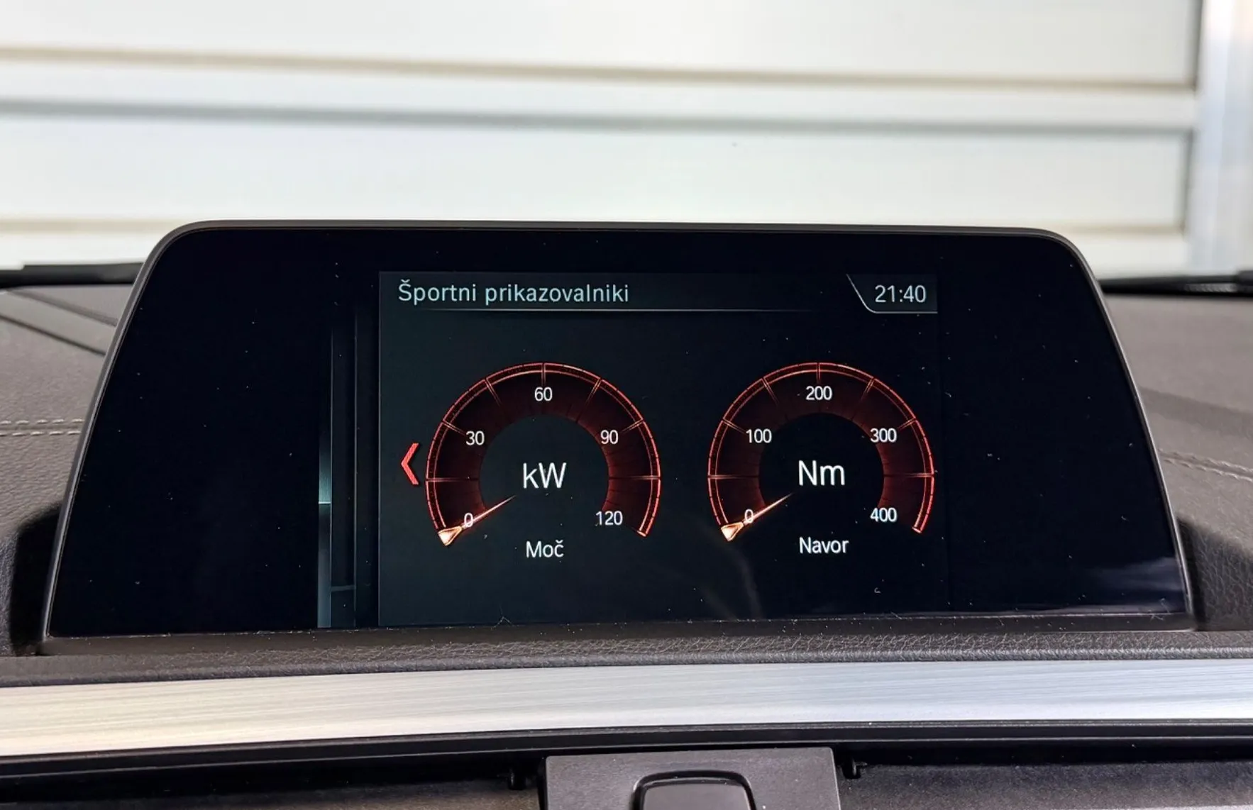 Zunanja slika - BMW Serija 1 - : 118d Sport Line - FULL LED - NAVI - TEMP - PDC ... - 19