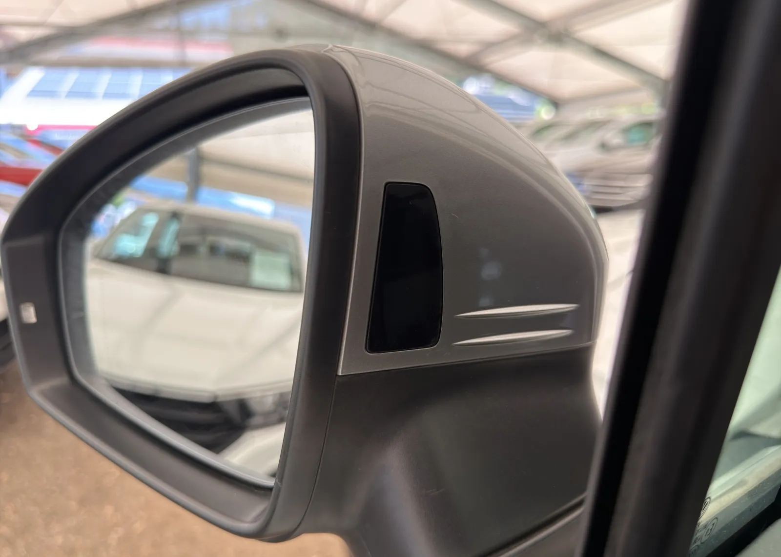 Zunanja slika - Volkswagen Tiguan - 4motion 2,0 TSI DSG - 16