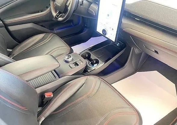 Zunanja slika - Ford Mustang Mach-e - Premium 99kWh 276KM - 3000 EUR SUBVENCIJA... - 10