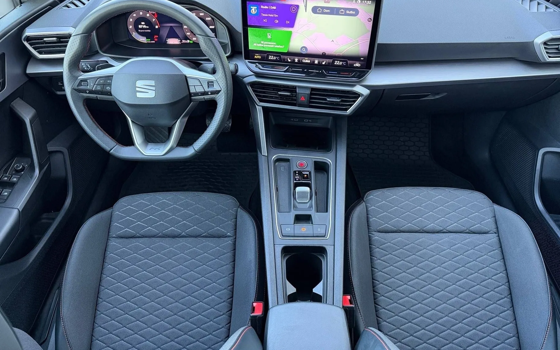 Notranja slika - Seat Leon - ST 1.5 eTSI FR DSG-SLO-LED-ACC-Vl.kljuka-Keyless.. - 10