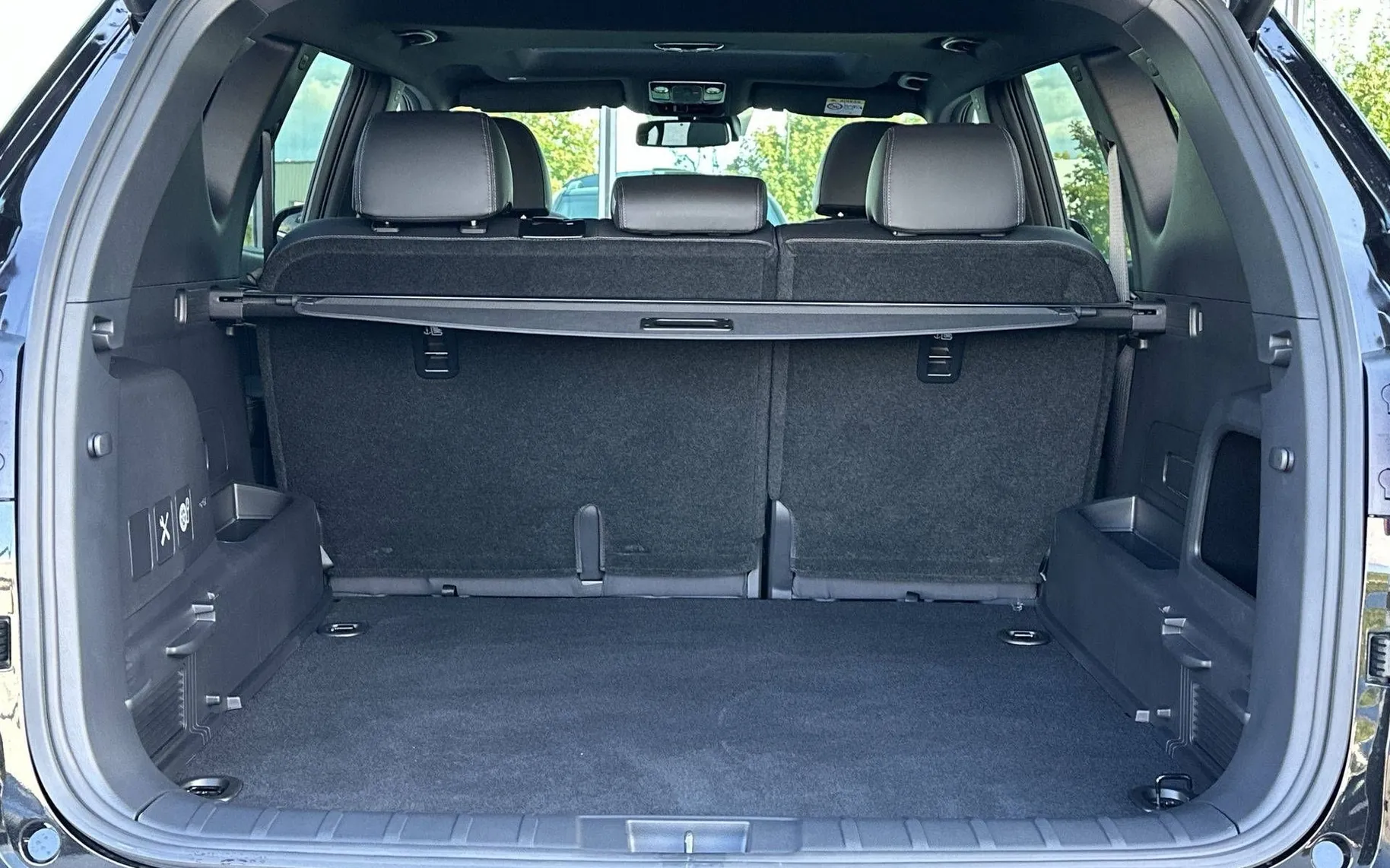 Notranja slika - KG Mobility Rexton - 2.2 XDI LIMITED EXCL.PANO. 20 .4x4 A T - 12
