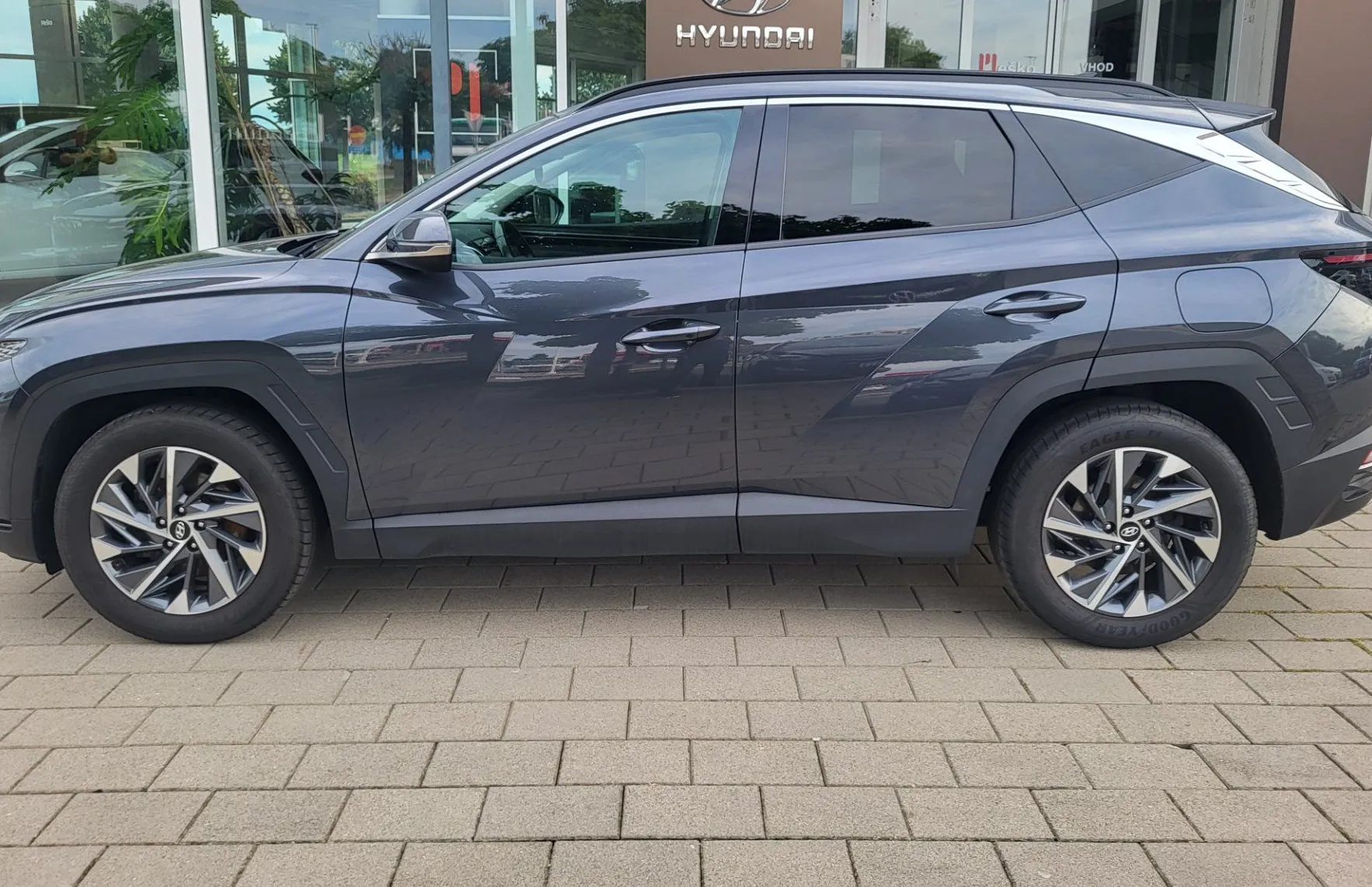 Zunanja slika - Hyundai Tucson - 1.6 T GDI Premium tov.garanc-1 last-slo-navi-kamer - 4