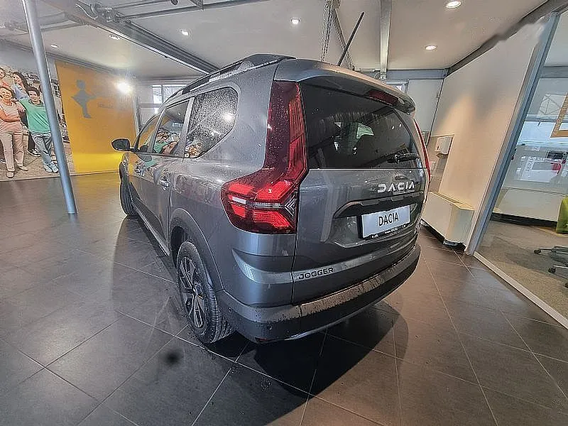 Zunanja slika - Dacia Jogger - Expression 1.0 TCe110 +paket UDOBJE + My Revision - 7