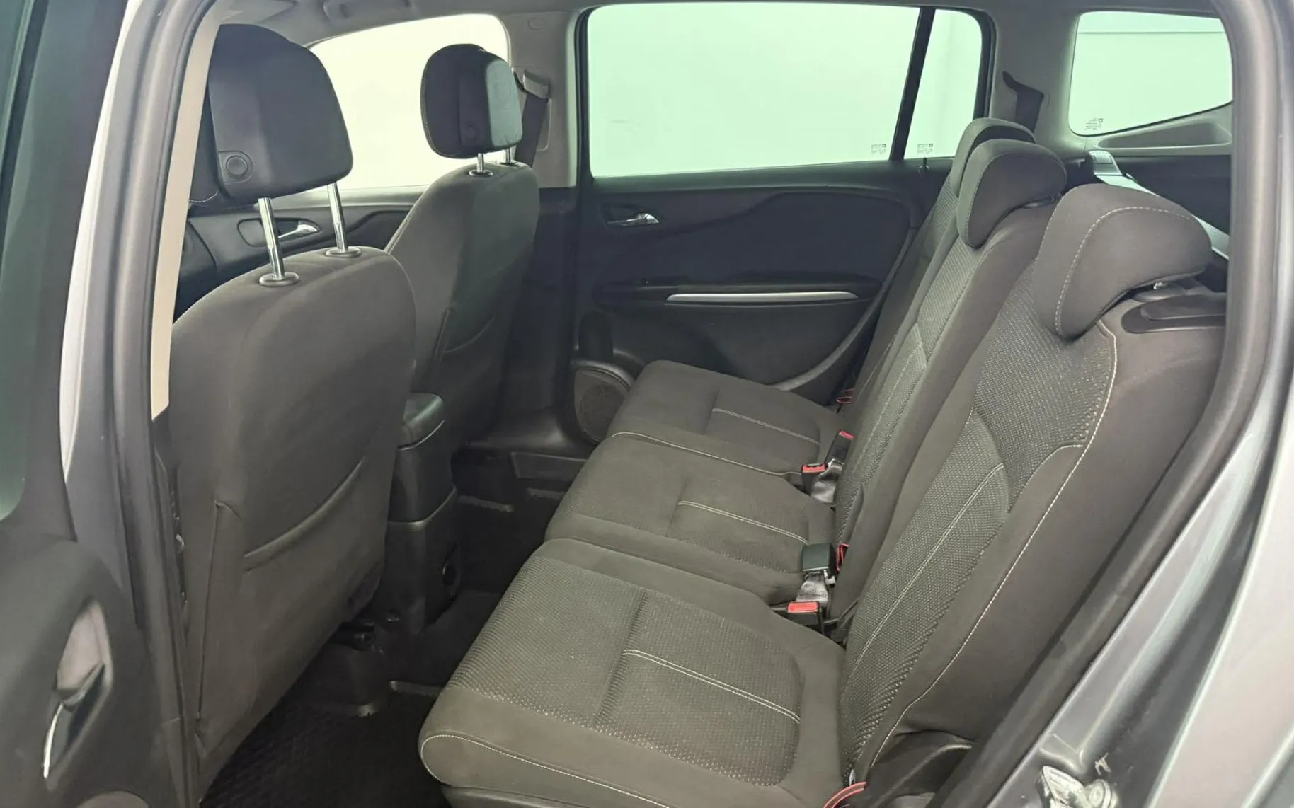 Zunanja slika - Opel Zafira - 1.4 TURBO 103KW.NEMŠKI.NAVI.ALU.LED.SAMO 85.000 KM - 12