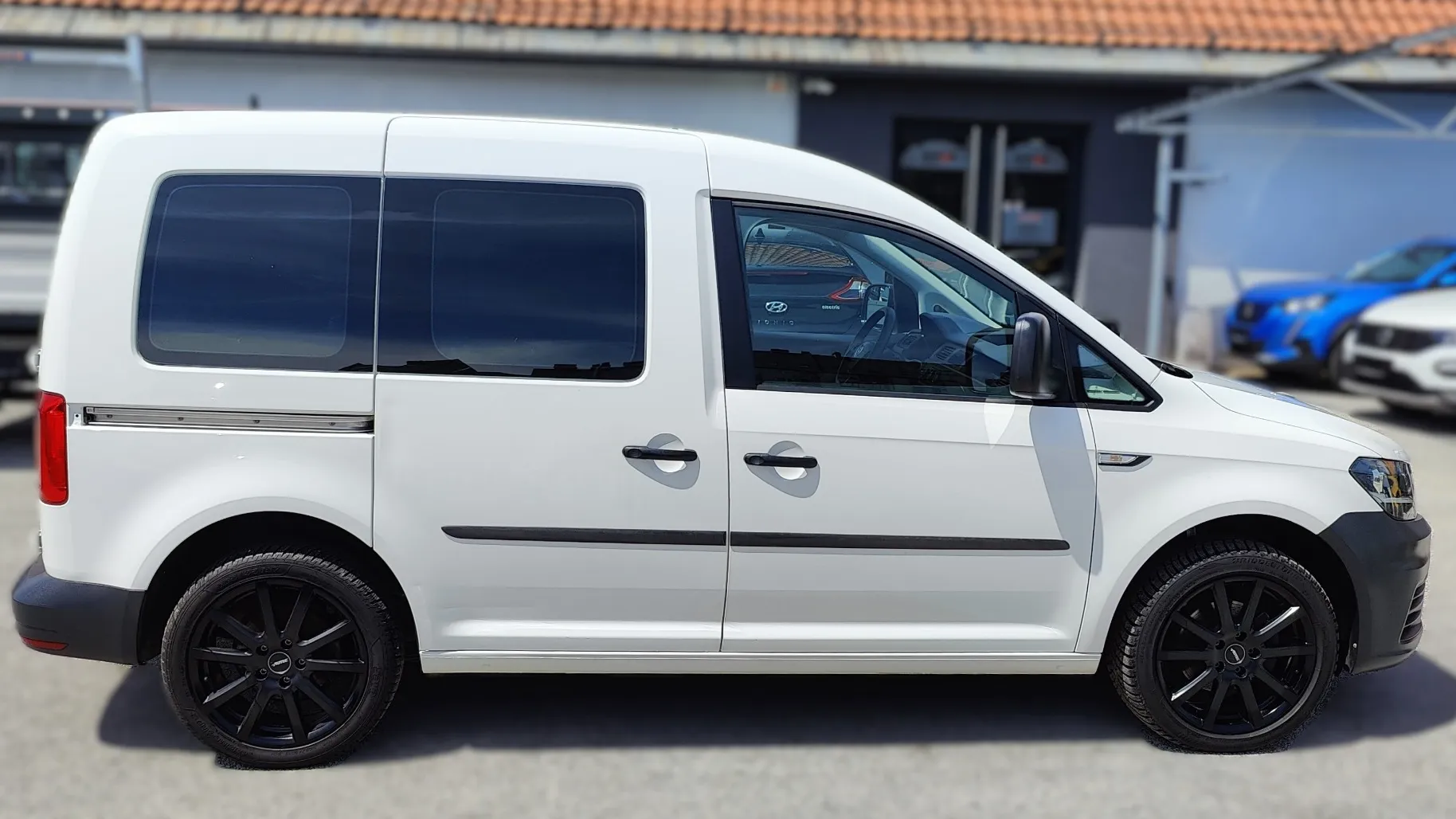 Zunanja slika - VW Caddy - 2.0 TDI DSG 75kW N1 tovorno DDV PDC USNJE BT - 7