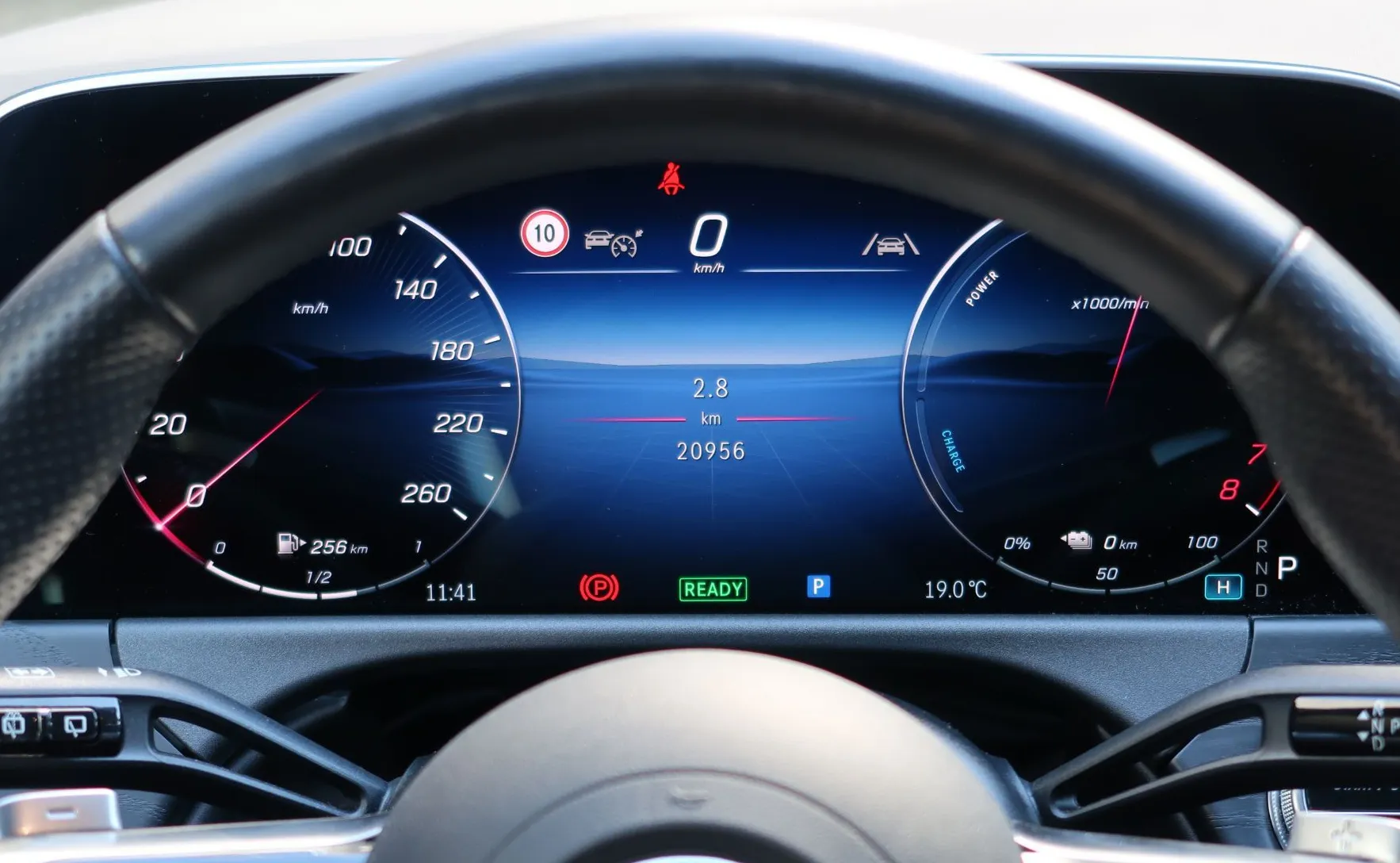 Zunanja slika - Mercedes-Benz E-Razred - E 300 e T AMG LINE - 9