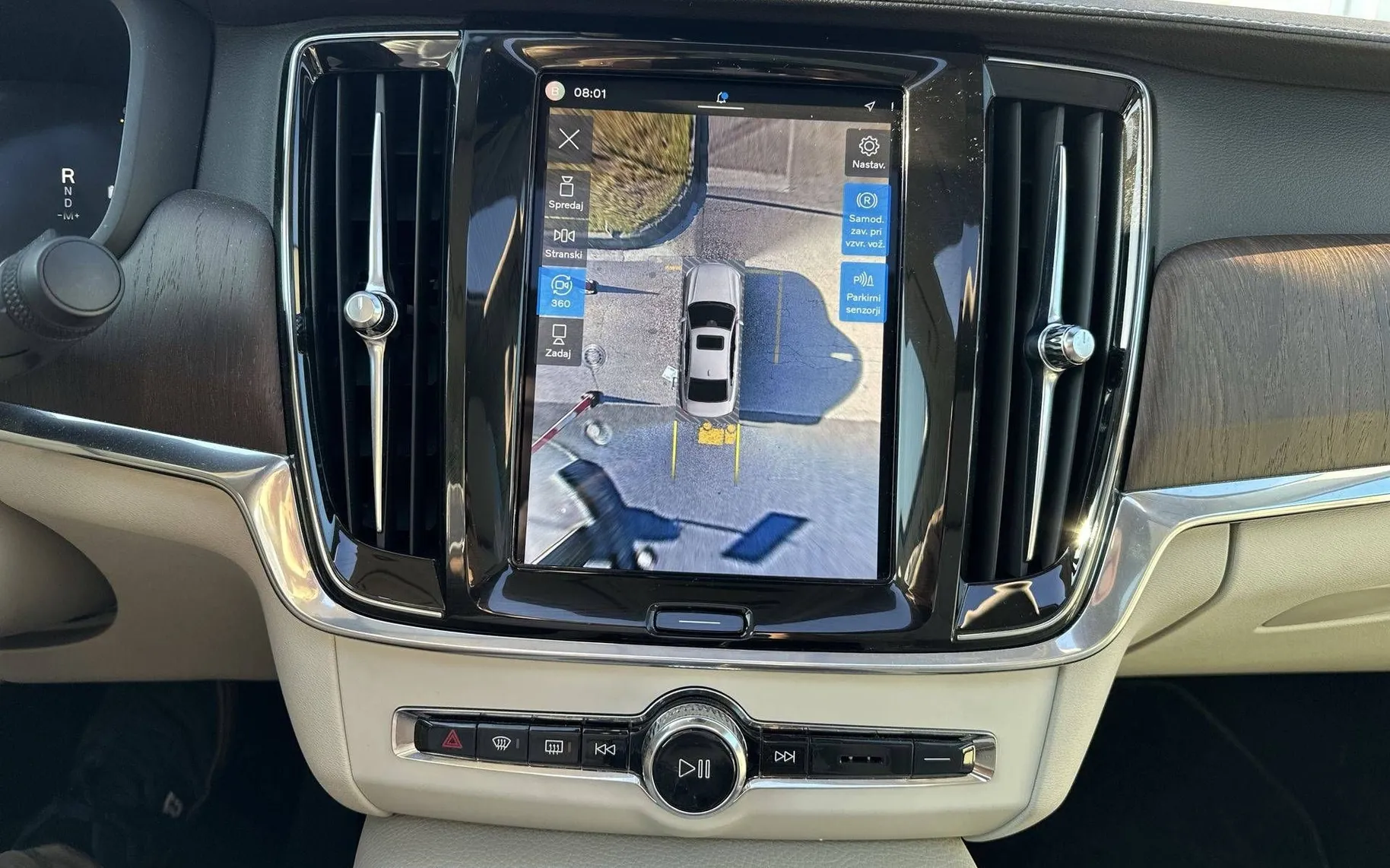 Notranja slika - Volvo S90 - B5D AWD Inscription Avt. ACC, BLISS, zračno,... - 17
