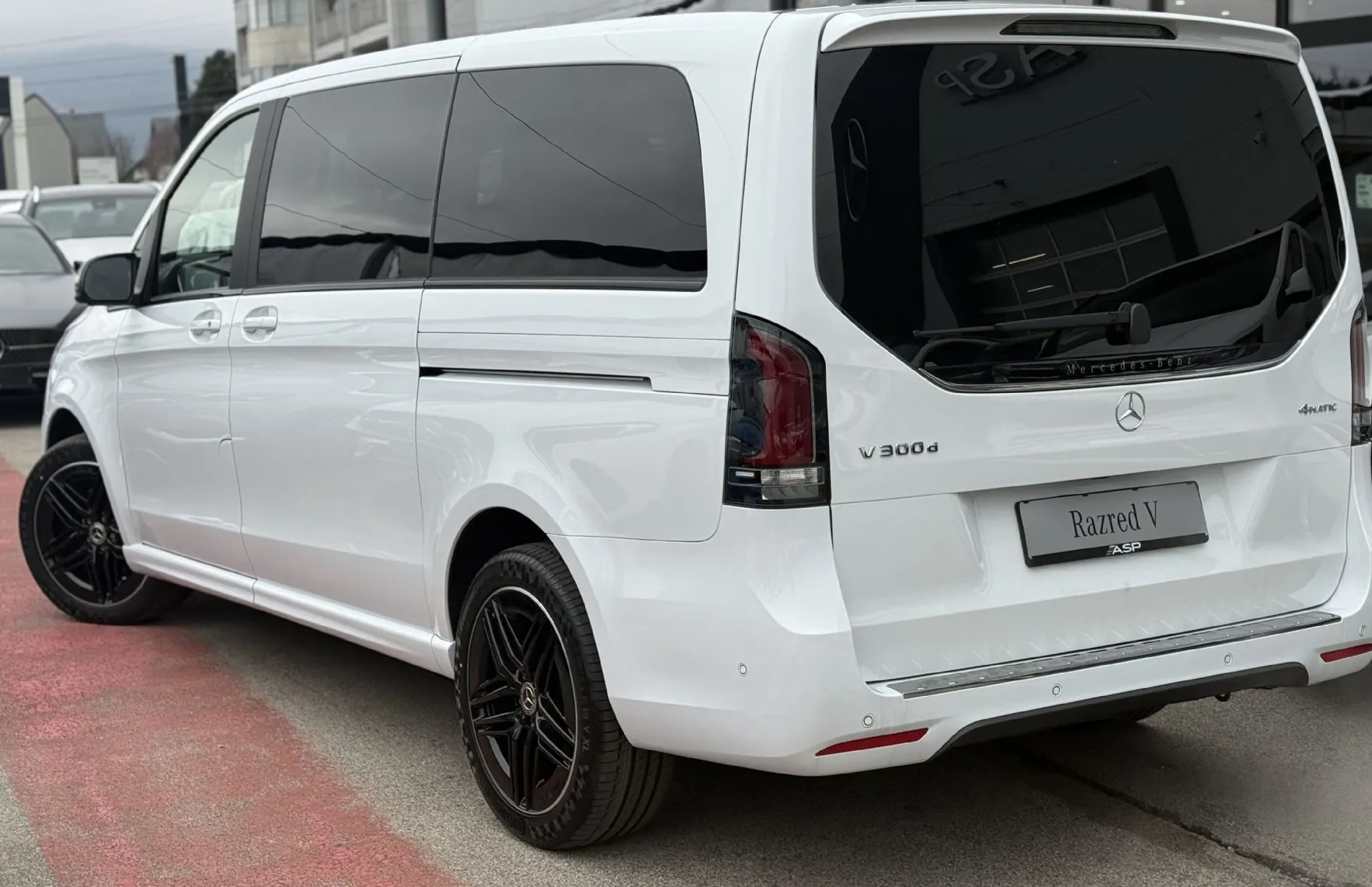 Zunanja slika - Mercedes-Benz V-Razred - V 300 d 4MATIC Avantgarde dolgi - 6