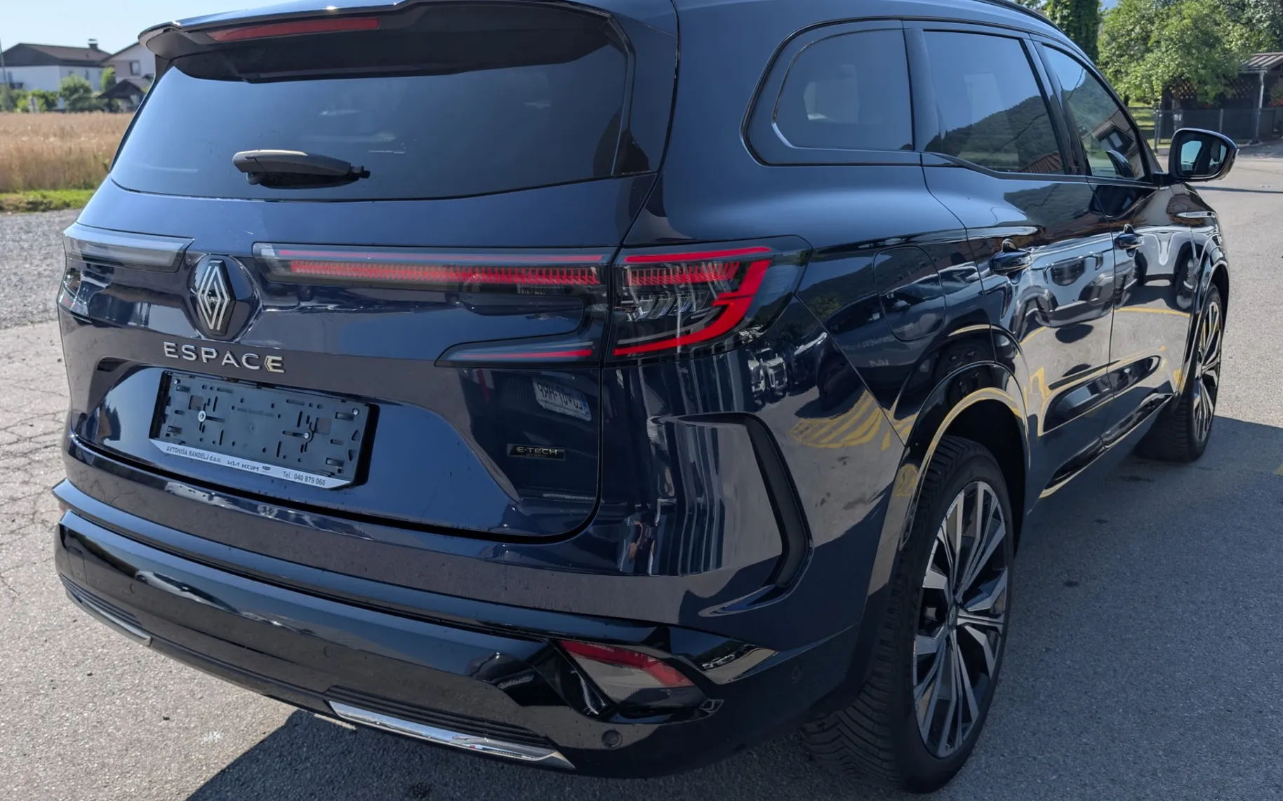 Zunanja slika - Renault Espace - E-Tech 200 Full hybrid Iconic Avt. - 3