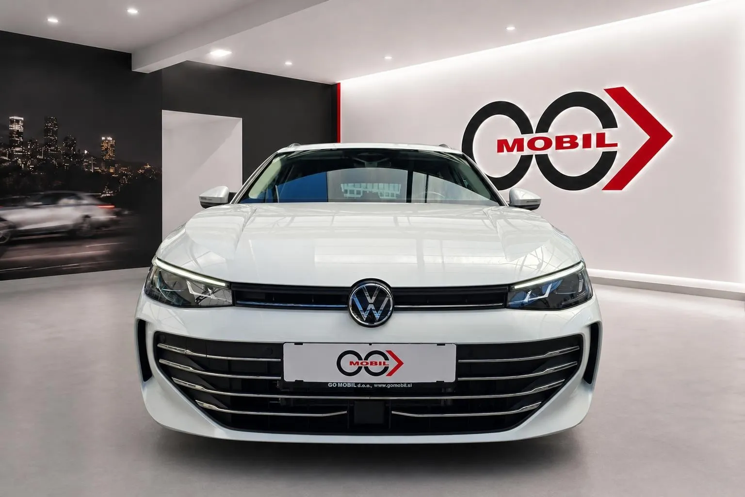 Zunanja slika - Volkswagen Passat Variant - 1.5 eTSI Business DSG- LED.360kam.memory.asistence - 2