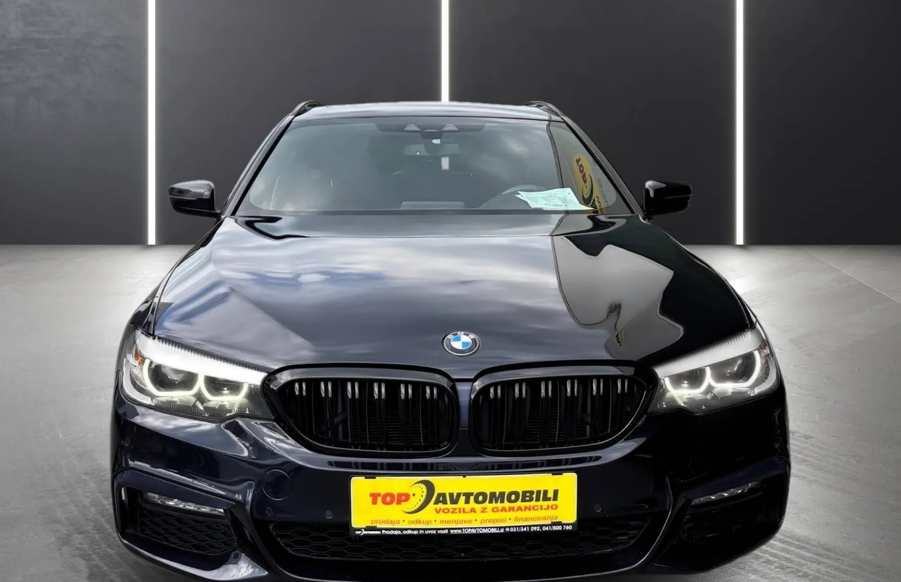 Zunanja slika - BMW Serija 5 - Touring: 520d M-PAKET FUL LED NAVI TEMP PANO PDC KLJUKA - 12