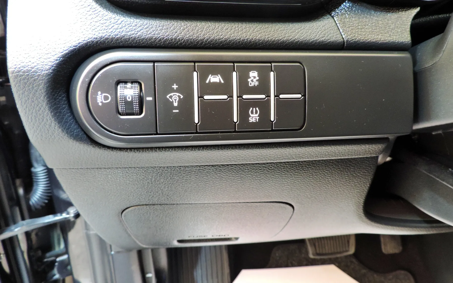 Zunanja slika - KIA XCeed - 1,6 CRDi MHEV LX Joy ISG DCT - 18