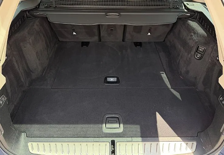 Zunanja slika - BMW Serija 5 - Touring: 520i Luxury Line - LED - MEMORY - VIRTUAL - ALU - 12