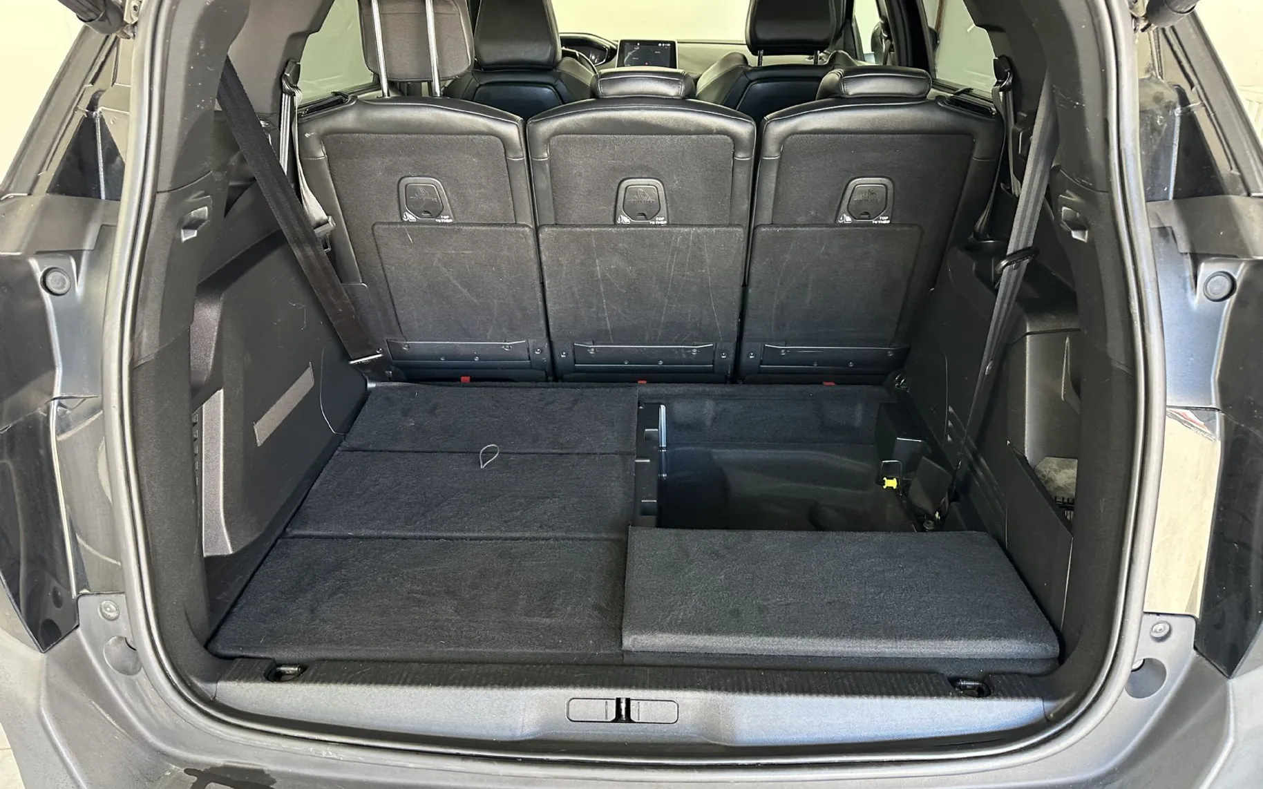 Zunanja slika - Peugeot 5008 - 1.2  96 KW.GT Line Avt..USNJE.NAVI.VELIKI SERVIS - 19