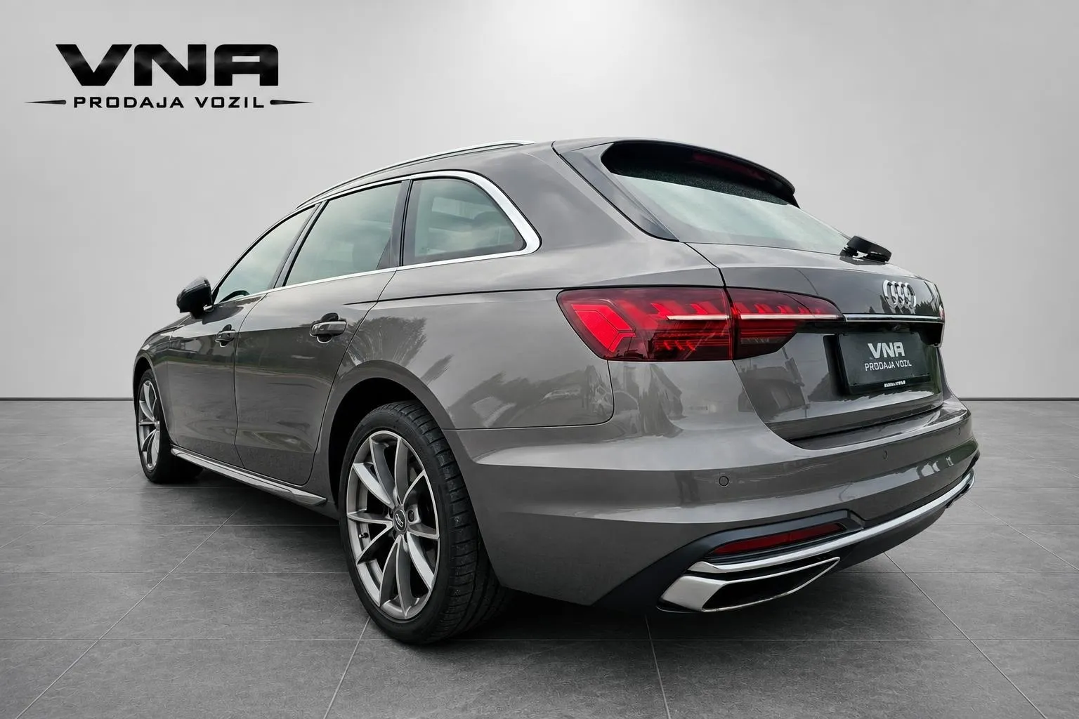 Zunanja slika - Audi A4 Avant - TDI SPORT S tronic |VIRTUAL|PANO|BLIS|ALU18|TOP| - 4