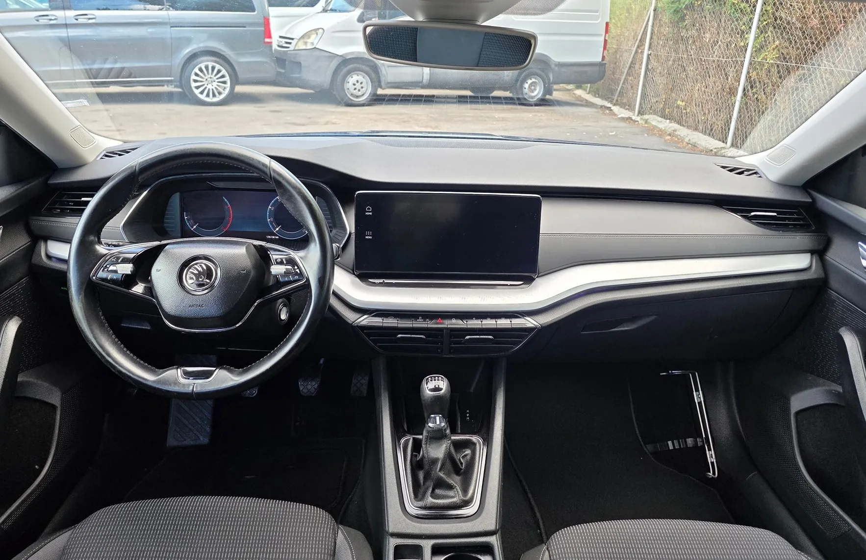 Zunanja slika - Škoda Octavia - COMBI 1.5 TSI STYLE LED-VIRUTAL-KAMERA-KLJUKA-1.LA - 9