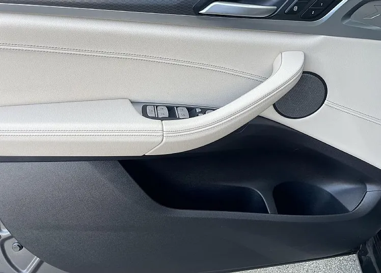 Zunanja slika - BMW X4 - serija : M40d  AT  250 KW - 10