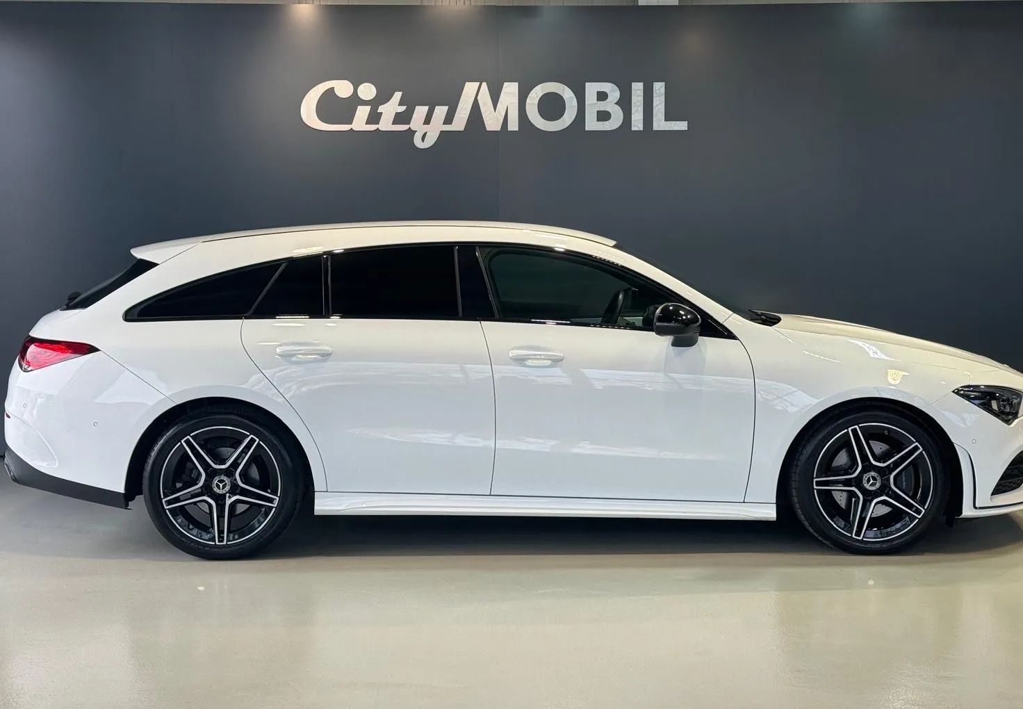 Zunanja slika - Mercedes-Benz CLA-Razred - CLA Shooting Brake 220d AMG LINE-NAVIGACIJA-RADAR-FULL LED-KAMERA - 7