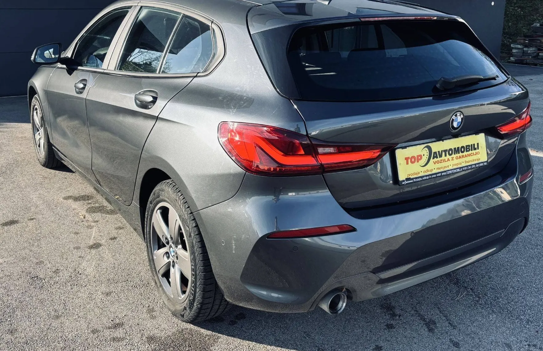Zunanja slika - BMW Serija 1 - : 116d 68000 km LED Navi KeylessGo Kamera  Klima P.. - 5