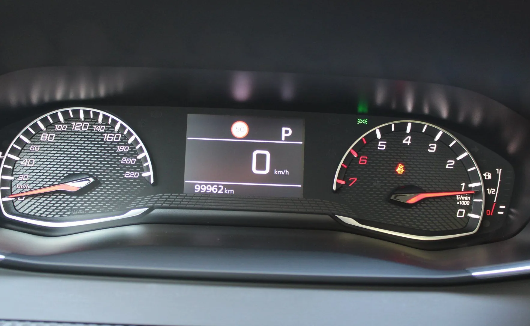 Zunanja slika - Peugeot 2008 - 1.2 PureTech 130 S S Active Pack Avt. - 19