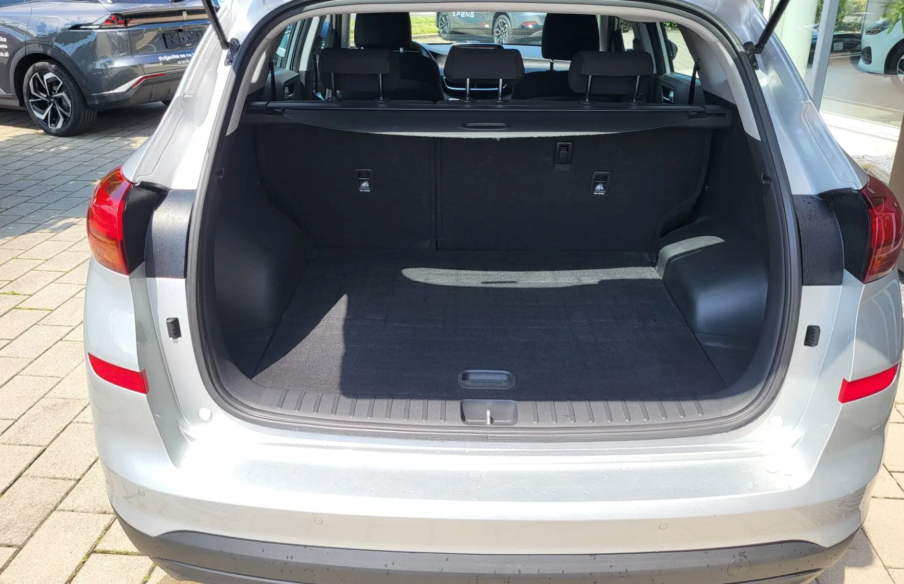 Zunanja slika - Hyundai Tucson - 1.6 GDI slo-1last-nav-pdc-alu-ac-el.paket-servisir - 20