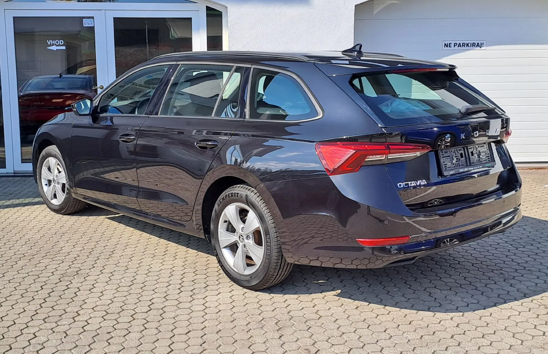 Zunanja slika - Škoda Octavia - Combi 2.0 TDI Ambition DSG - 3