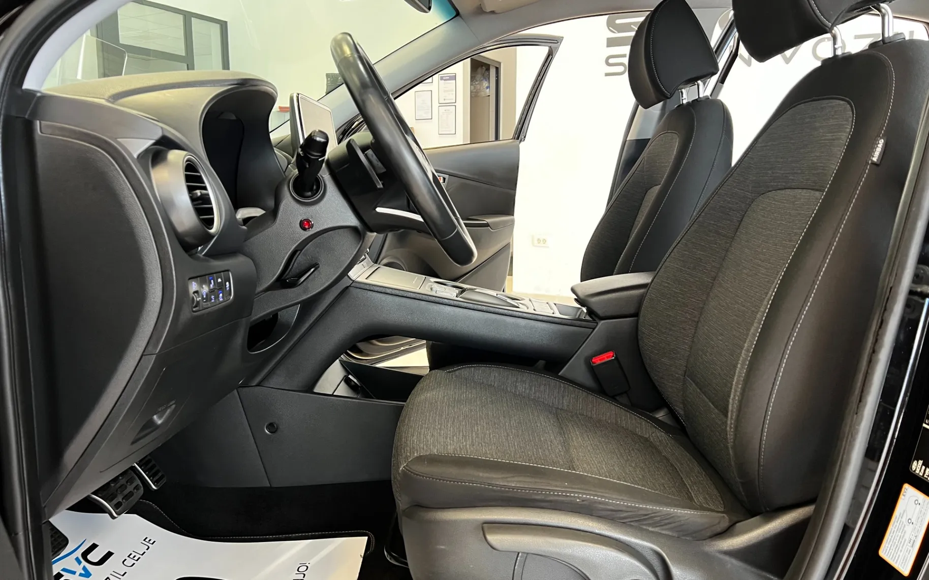 Zunanja slika - Hyundai Kona - FASHION 64 KWH - 9
